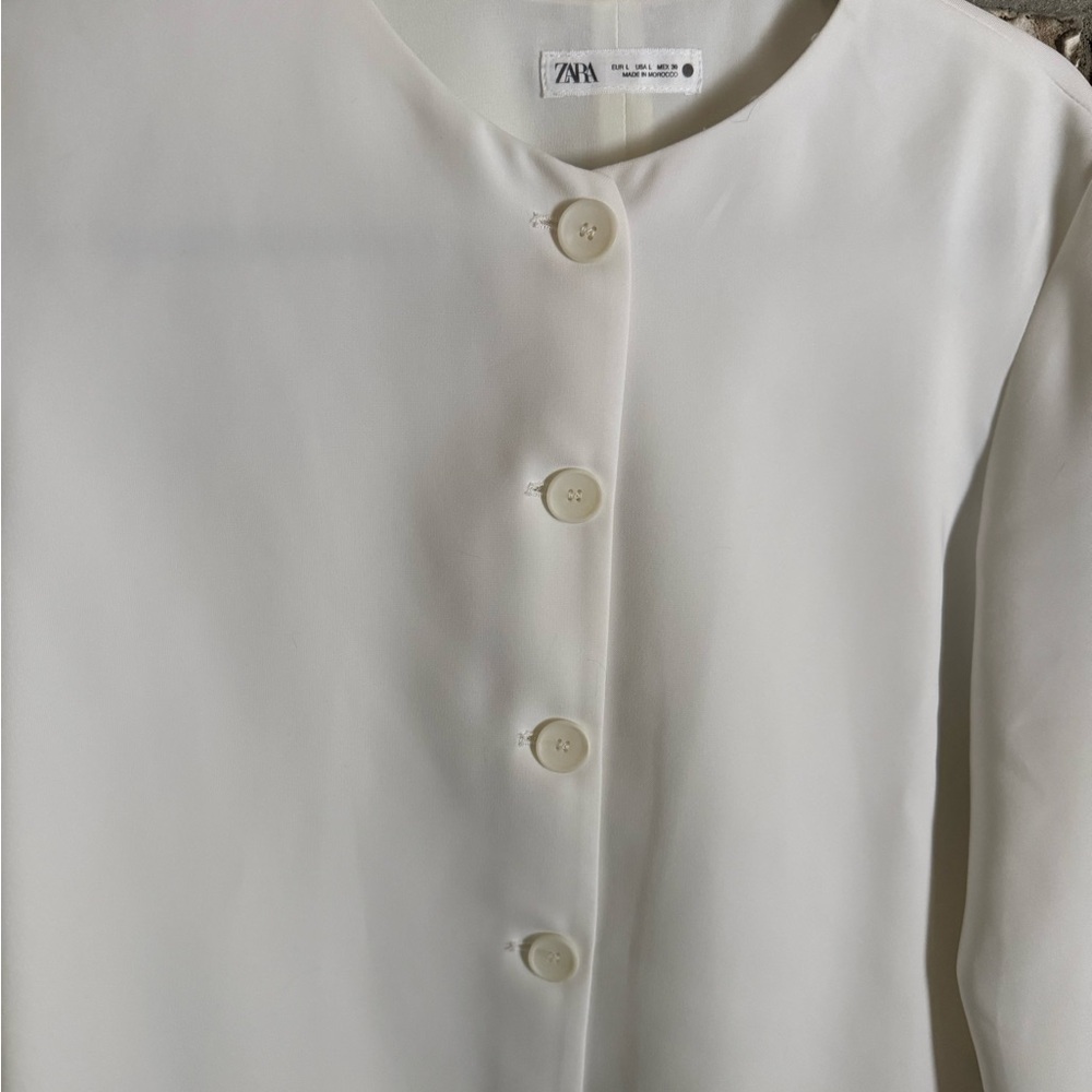 Zara Cream Button-Up Top - Picture 3 of 6